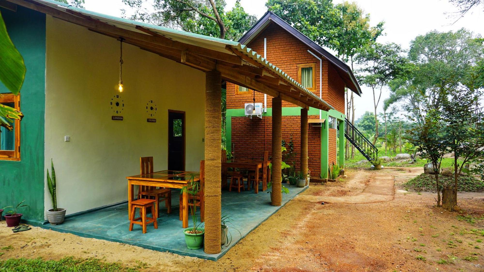 Sigiri Saat Cabana Sigiriya Exteriör bild