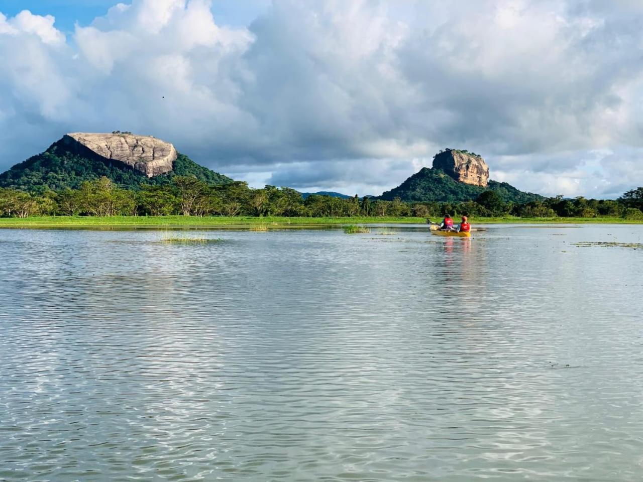 Sigiri Saat Cabana Sigiriya Exteriör bild